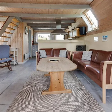 Two-bedroom Holiday In Дом отдыха Халс