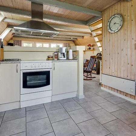Дом отдыха Two-bedroom Holiday In